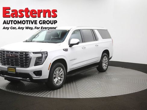 Used 2025 GMC Yukon XL Denali AWD/4WD image 58