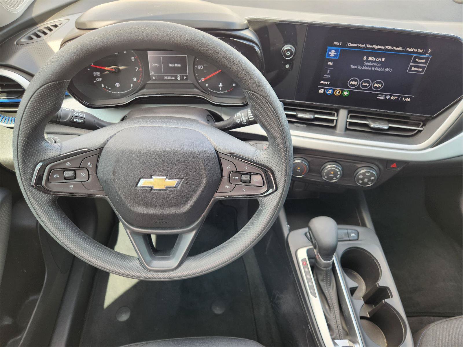 Used 2025 Chevrolet Trax LS FWD image 26