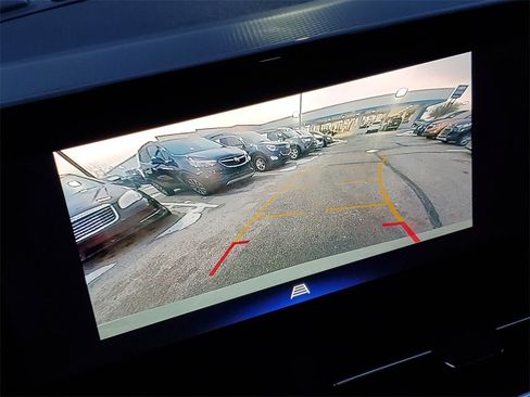 Used 2025 Chevrolet Trax ACTIV w/ Driver Confidence Package image 14