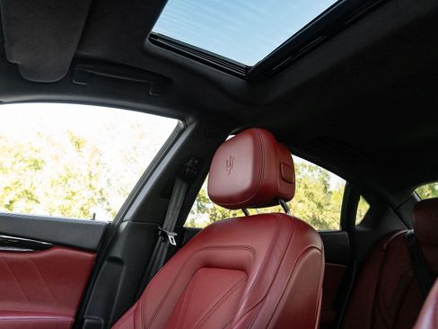 Used 2022 Maserati Quattroporte GT image 28