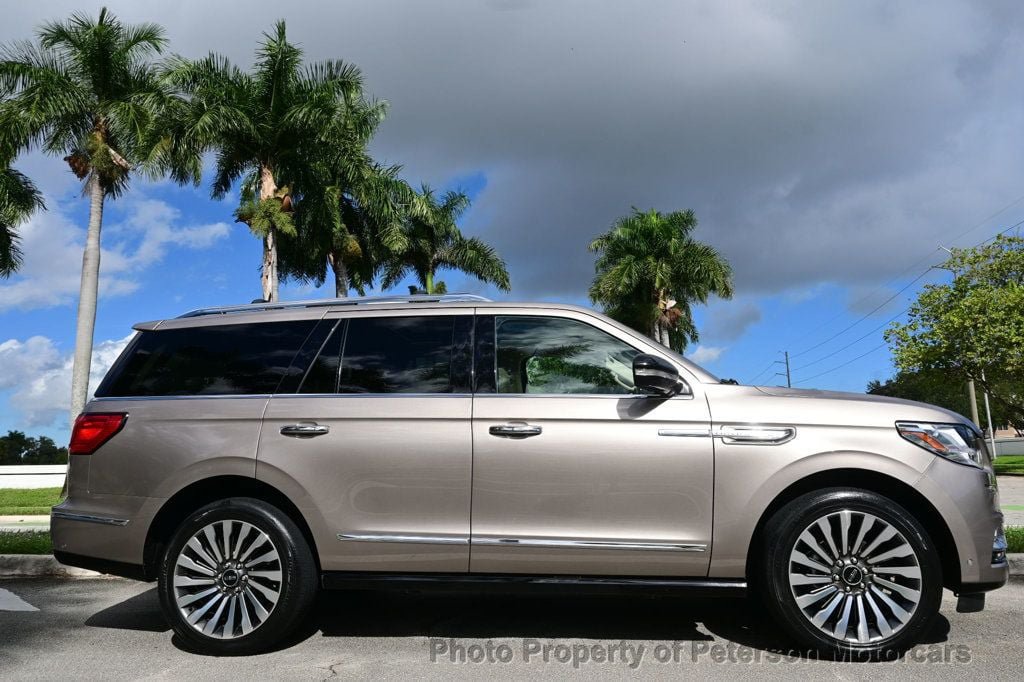 Used 2019 Lincoln Navigator Reserve w/ Cargo Package AWD/4WD image 2