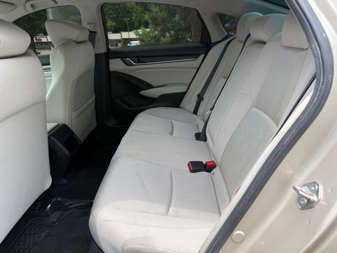 Used 2018 Honda Accord LX image 38