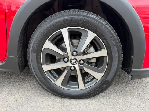 Used 2018 Toyota Prius C Two image 12