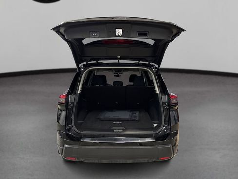 Certified 2026 Nissan Rogue SV image 11