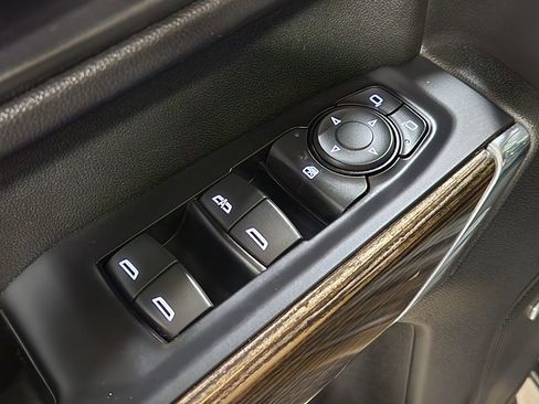 Used 2021 GMC Sierra 1500 Elevation w/ Preferred Package image 42