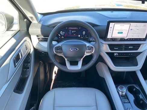 New 2026 Ford Explorer Active w/ Active Comfort Package image 21