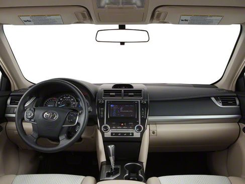 Used 2012 Toyota Camry SE w/ Convenience Pkg FWD image 7