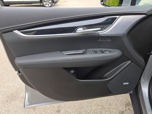 New 2025 Cadillac XT5 Premium Luxury w/ LPO, Floor Liner Package FWD image 18