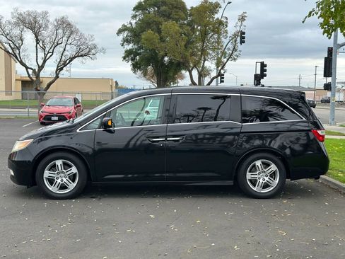Used 2012 Honda Odyssey Touring Elite image 4