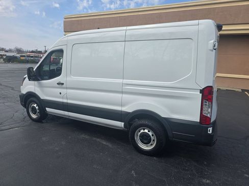 Used 2023 Ford Transit 250 Medium Roof RWD image 10