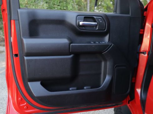 Used 2023 Chevrolet Silverado 1500 Custom AWD/4WD image 23