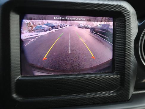 Used 2021 Jeep Wrangler Unlimited Sport image 24