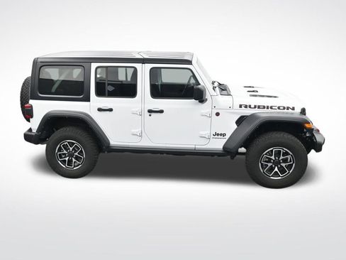 Used 2024 Jeep Wrangler Unlimited Rubicon AWD/4WD image 29