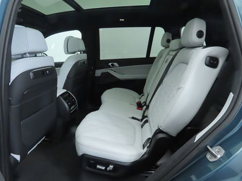 New 2026 BMW X7 xDrive40i w/ Premium Package image 22