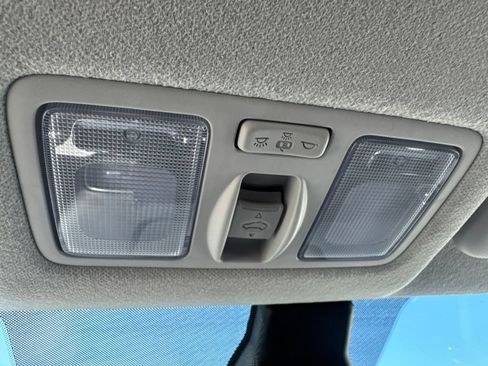 Certified 2024 Hyundai Venue SEL FWD image 21