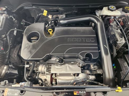 Used 2024 Chevrolet Equinox LT image 35