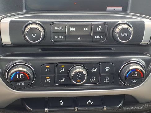Used 2015 GMC Sierra 1500 SLE w/ SLE Value Package AWD/4WD image 8