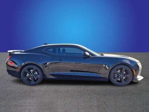 Used 2016 Chevrolet Camaro SS RWD image 2