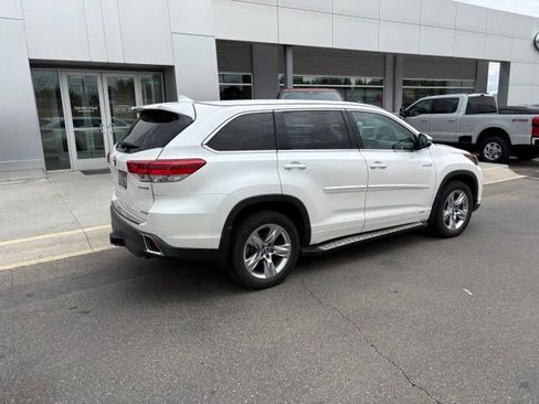 Used 2019 Toyota Highlander Limited AWD/4WD image 7