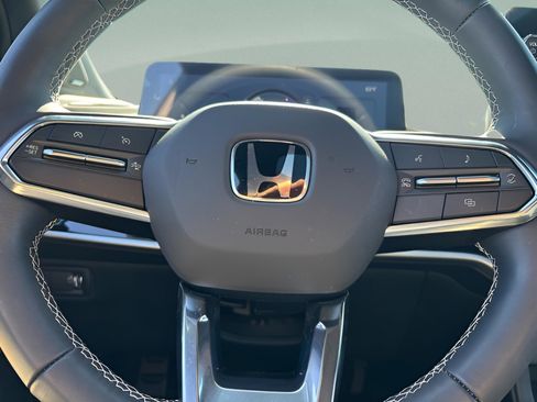 Certified 2024 Honda Prologue Touring image 23