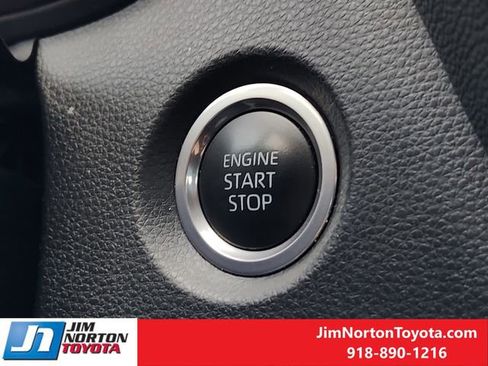 Used 2024 Toyota Corolla SE FWD image 22