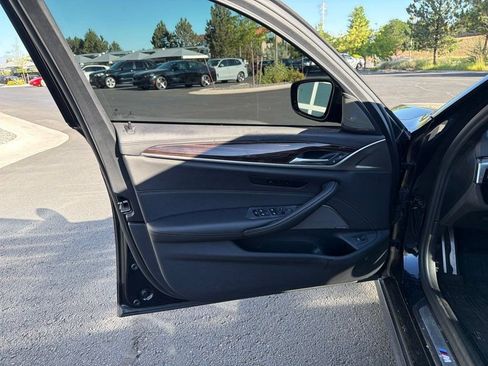 Used 2018 BMW 540i xDrive AWD/4WD image 9