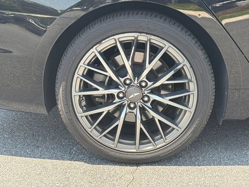 Used 2018 Genesis G80 3.3T Sport RWD image 19