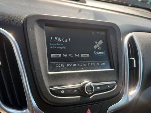 Used 2018 Chevrolet Equinox LT AWD/4WD image 11