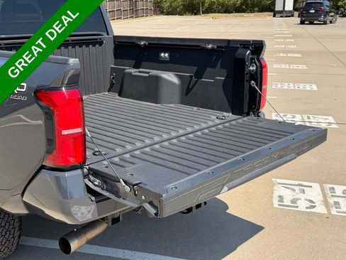 Used 2024 Toyota Tacoma TRD Sport AWD/4WD image 44