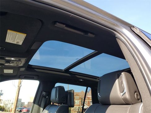 Used 2021 Cadillac Escalade Premium Luxury w/ Driver Assist Tech Package image 27