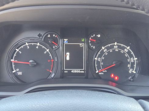 Used 2024 Toyota 4Runner SR5 RWD image 22