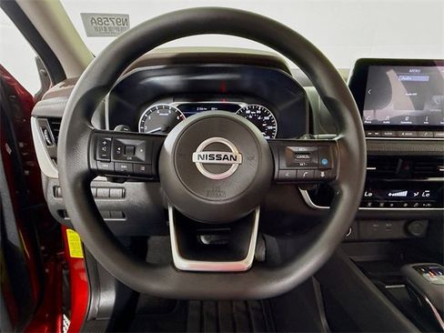 Certified 2021 Nissan Rogue SV image 11