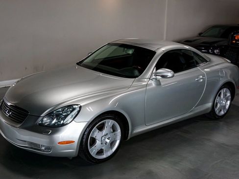 Used 2004 Lexus SC 430 Convertible RWD image 7