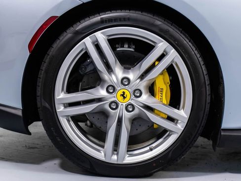 Certified 2022 Ferrari Portofino M RWD image 61