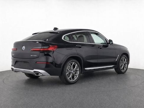 Used 2024 BMW X4 xDrive30i AWD/4WD image 6