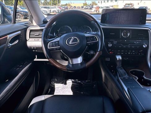Used 2021 Lexus RX 350L Premium w/ Premium Package AWD/4WD image 11