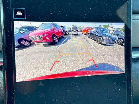 Used 2025 GMC Terrain Elevation w/ Elevation Premium Package FWD image 17