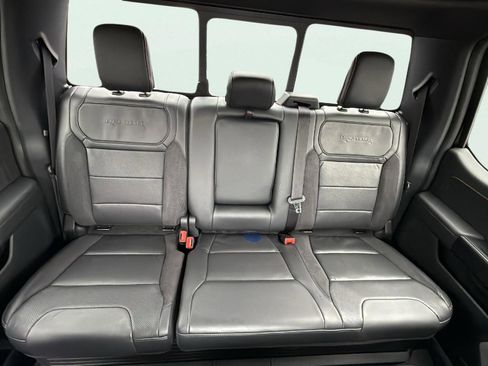 Used 2025 Ford F150 Raptor AWD/4WD image 17