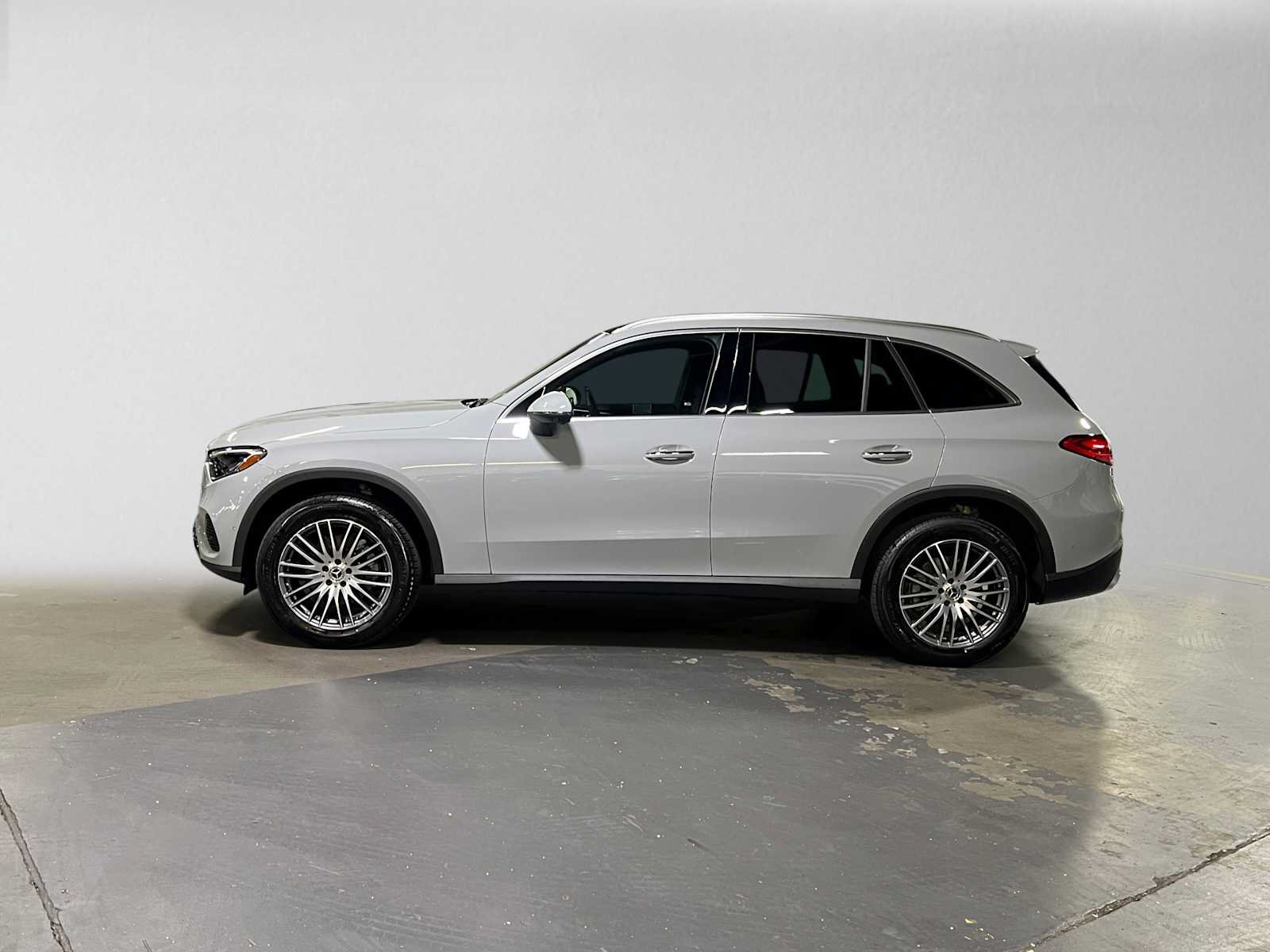 Used 2026 Mercedes-Benz GLC 300 4MATIC image 6