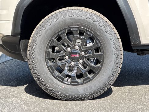 New 2026 GMC Canyon Elevation AWD/4WD image 25