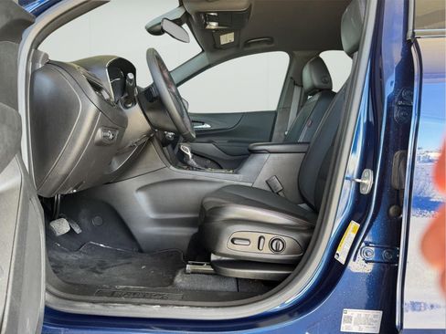 Used 2023 Chevrolet Equinox RS AWD/4WD image 11