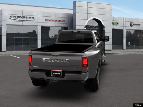 New 2026 RAM 3500 Big Horn AWD/4WD image 14