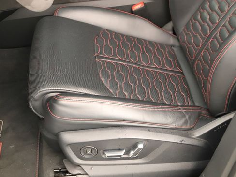 Certified 2022 Audi RS Q8 4.0T w/ Carbon Optic Package image 24