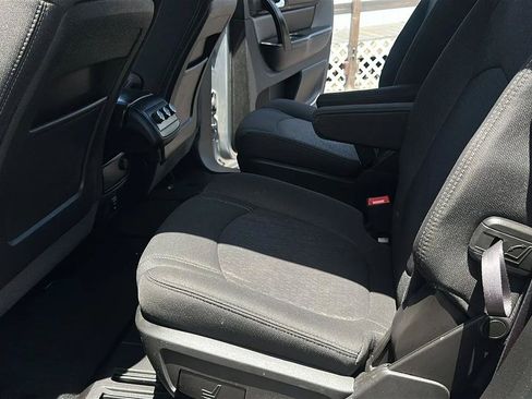 Used 2014 GMC Acadia SLE FWD image 21