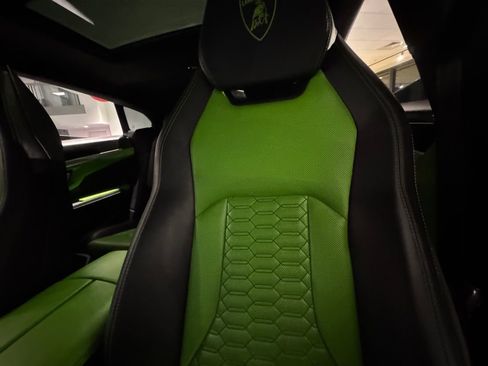 Used 2020 Lamborghini Urus image 47