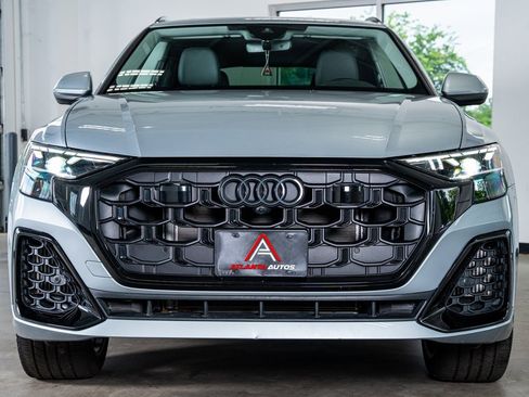 Used 2024 Audi Q8 Premium Plus w/ Premium Plus Package image 3