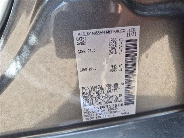 Used 2024 Nissan Altima 2.5 SR FWD image 16