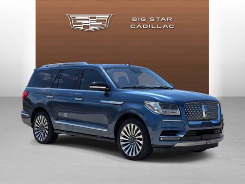 Used 2018 Lincoln Navigator Reserve w/ Technology Package AWD/4WD image 7