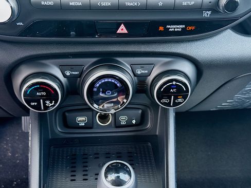 New 2026 Hyundai Venue SEL FWD image 12
