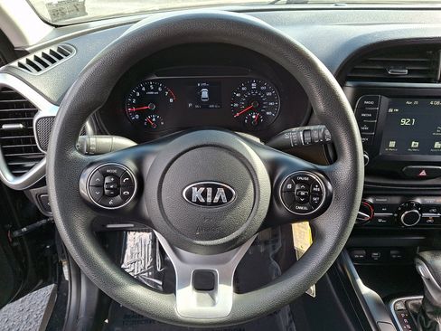 Used 2021 Kia Soul LX FWD image 19